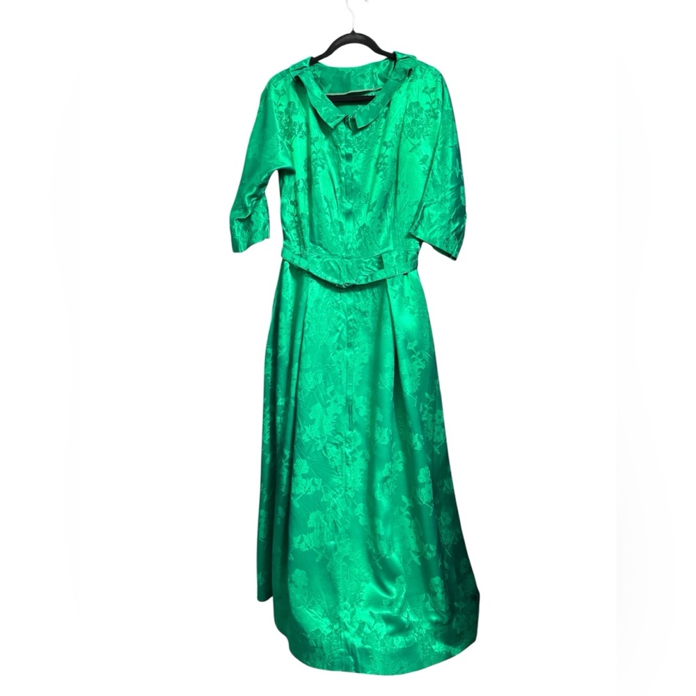 1950s Alice Macksoud Emerald Green Dress
Talon zipper
21” ptp
32” waist